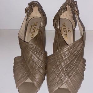 Valentino pewter brown heels